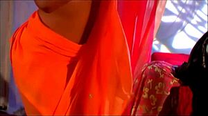 Sydnee Capri eats cum.