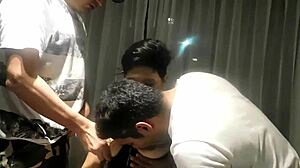 Hé kurva, miért nem szopod a faszomat nyaraláson anál kutyaállásban?!