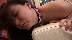 Lesbian quickie leads to pussy fucking and orgasm in girl on girl cunilingus