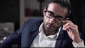 激エロ黒髪美女の3Pセックス！