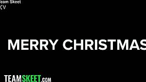 Stepsister Blowjob For Baking Cookies