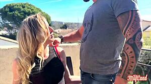 Beautiful blonde loves sucking cocks 😍