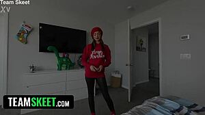 Stepsister Blowjob For Baking Cookies