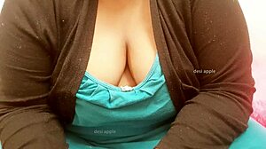 Meet this cute indian teen girl