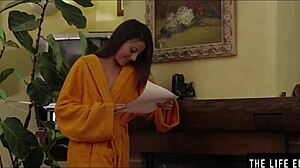 hey, watch this perfect country girl frig herself hard by the fire?