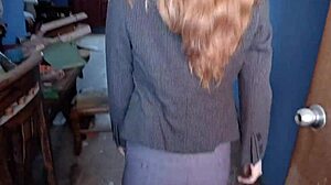 I Give You My Pussy And Sell You The House