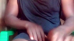Kenyan Shemale Sexyjayla254 Masturbates Big Cock Intensely