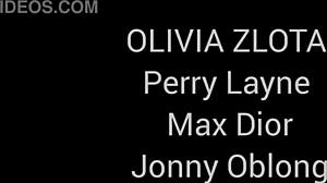 Hé, nézd az új lányt Olivia Zlotát az első DVP 3-az-1 anális DP durva nagy tátongások mélytorok szájba cumiban