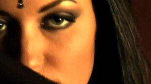 アマチュアで可愛いブロンドが優雅に踊る