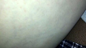 我不敢相信让继父在过夜时给我深射内射，用传教士体位