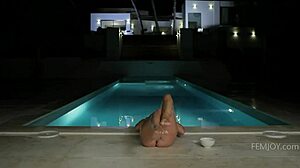 Marry queen's glistening curves tease