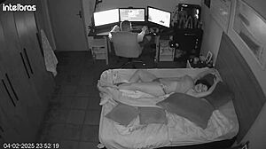 Ik schop ballen en kus deze enorme bbw milf met buikfetisj. Ze geeft blowjob voor cum in mond actie.