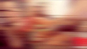 Julia Ann, chceš olizovať Sirine bradavky až bude mokrá?