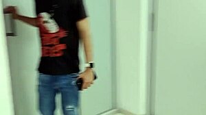 grabo hermanastra chupando polla para venganza viral