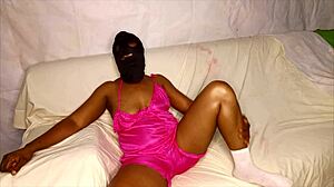 she receives detailed blowjob and licking