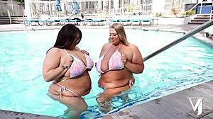 Gratis versjon monster titty tvillinger Veronica Jasmine Raven Belle tømmer heldig gutt ohh