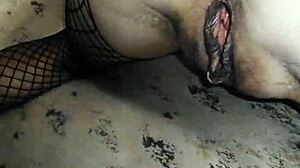 Wife with tight ass wants rough anal