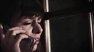 Sekava teini 18+ antaa lopulta periksi isäpuolensa ja äitipuolensa seksitarpeille villissä ryhmäpanossa