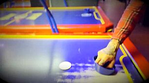 Apostando en videojuegos terminó en sexo anal promocional