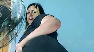 oh man, this bbw is teasing me with her tight shorts, her big ass and bubble butt making me so horny, i wanna rip them off and fuck her fat pussy hard