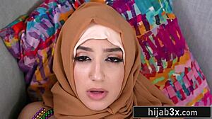 Meine schöne Muslimin wird wild bei ihrem ersten Mardi Gras