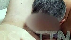 damn, husband licking wife's juicy pussy so good!