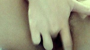 pendeja masturbating for me in petite teen way