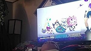 i'm playin with myself in panties with goldielox