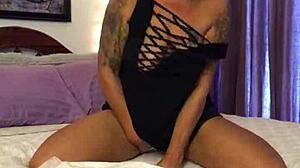 I seduce the camera with my glass dildo and make myself squirt