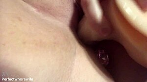 Wow, double anal with huge dildo and butt plug!