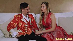 Dissolute platinum-blonde with bald twat stiffly worships to fellate man rod - enjoy the best xxx porn