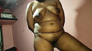 Brother-in-law fucks hungry sister-in-law on bed 😏