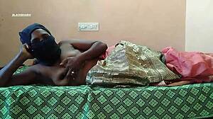 Indian Mature Milf Mommy Bua Ki Pyasi Chikni Chut Asian Pussy Sex