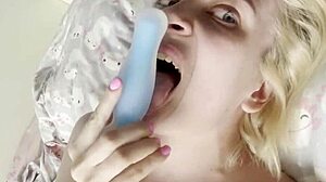 is diana verhiniz hot while solo masturbating? yeah, she's touching herself so good