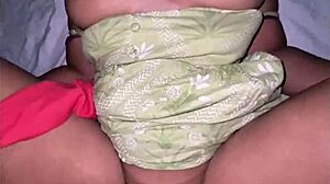 फैट कर्वी टीन 18+ झुकी हुई डीपथ्रोट, राइडिंग और लिक एक्शन में