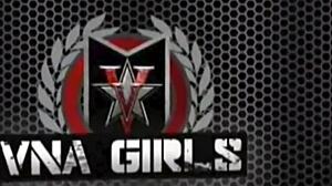 Požudna sestra Penny Pax liže pičku Brooklyn Chase