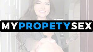 realtor slimthick vic doing flirting hard at work with missionary riding cumshot