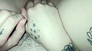 Огромната аржентинска латина получава спектакулярен изстрел сперма в путката от Azulhad4.