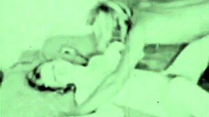 2世紀分のヴィンテージ毛むくじゃらマンコファックとフェラ、扱えるか？！