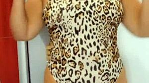 Look! Flashing Big Pussy on Video Call While Masturbating!