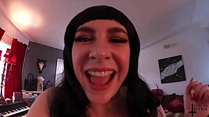 Giantesses devour tiny men in post-apocalypse fantasy 😱