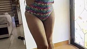 Latina Bailando With Big Ass And Sexy Moves