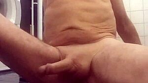 watch chris's cam show in the shower?