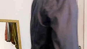 english bull strips down, showing off ripped body!