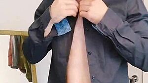 english bull strips down, showing off ripped body!