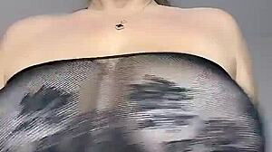 i want to sit on your face with big natural saggy tits