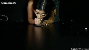 Violet gives all at gloryhole