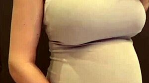 Stepmom Reveals Elastic Ass And Big Milky Tits In Massage Session