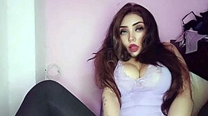 she cums twice in pink wet virgin vagina