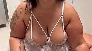 Watch this curvy BBW enjoy fruit fetish fun